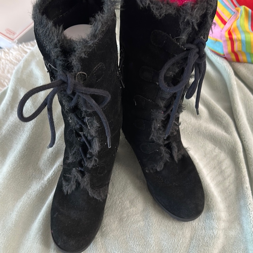 Black Lace Up Mid-Calf Boots with Fur Trim Size 9 - Picture 3 of 11